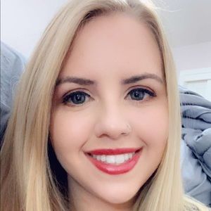 Meet your Posher, Kelsey